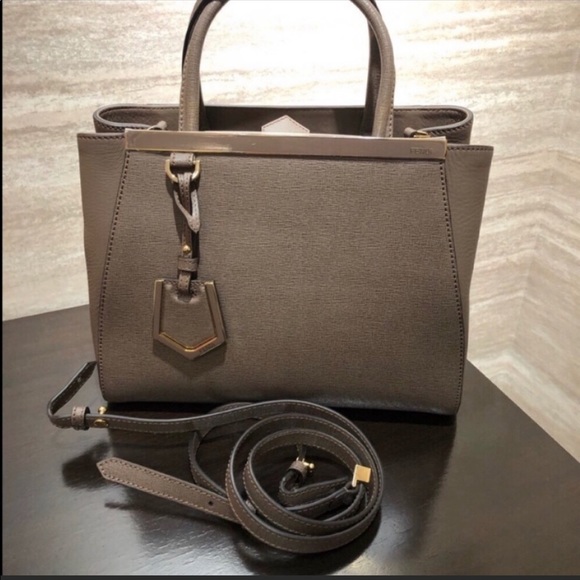 FENDI 2jours - Picture 5 of 9